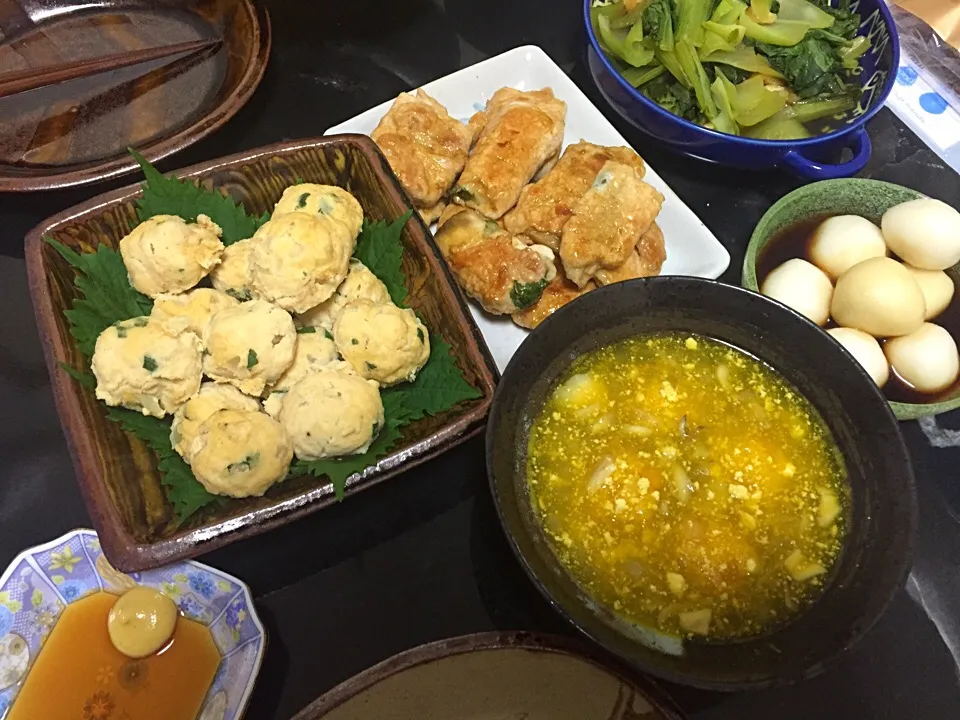 9月15日団子な晩ご飯。鳥ミンチとおからの団子蒸し、カボチャと豆腐の団子コンソメスープ、みたらし団子、青梗菜煮、豚肉の山芋巻き。|あやさん