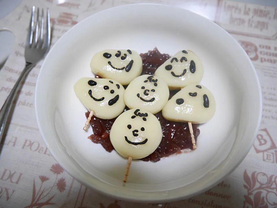 スヌーピーのお団子🍡白玉デコ|ちゃーはんさん