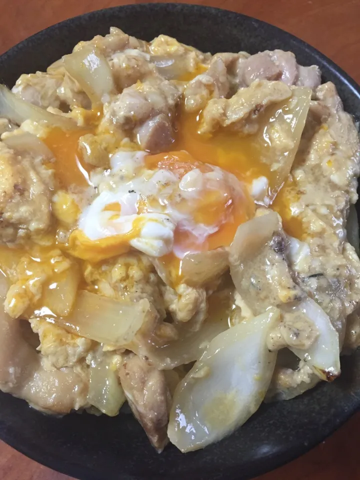 漢の朝から親子丼あたまおおめ|Koutarou Matsuuraさん