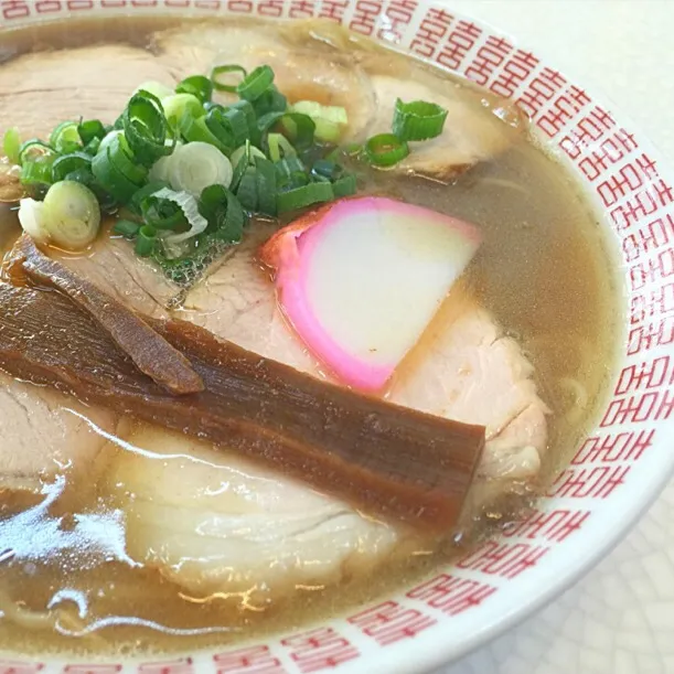 和歌山車庫前系中華そば
自家製麺になりチャーシューも大きくかわりました。|Yossyさん