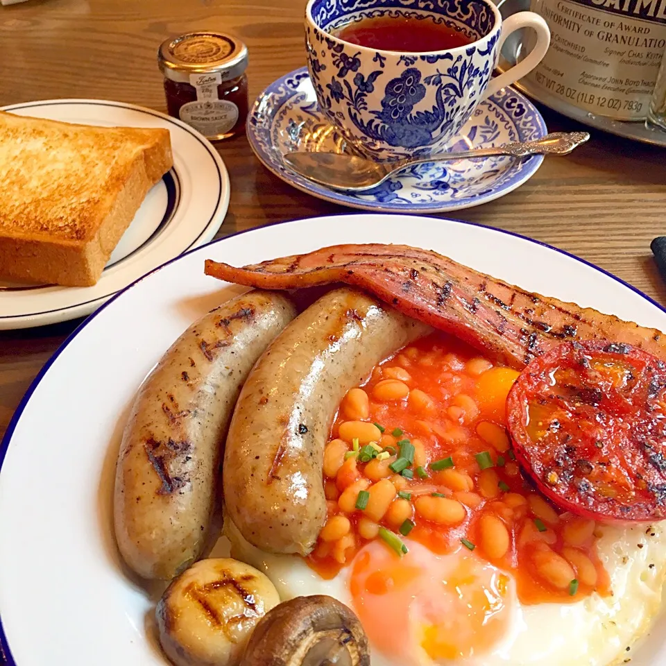 今日のランチは思いっきり英国🇬🇧
English breakfastですが😬|Seikoさん