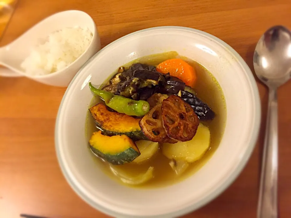 スープカレー にトッピングで冷蔵庫にたまった夏野菜をたっぷり消費♪|Satomi Cafeさん