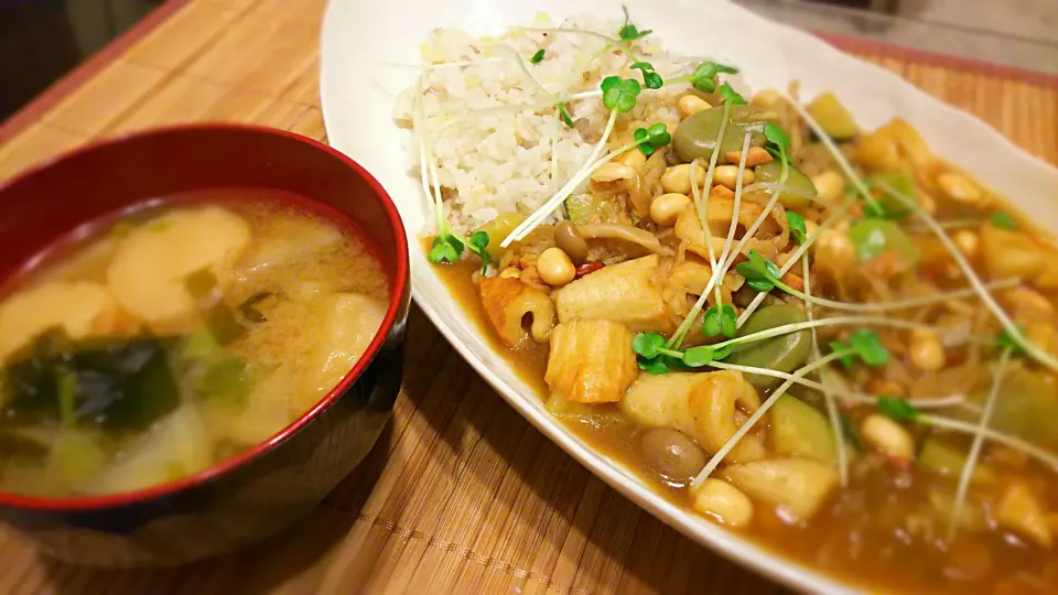 豆&切干大根と竹輪の和風ｶﾚｰ
の晩ごはん✨|kaz(*･ω･)さん