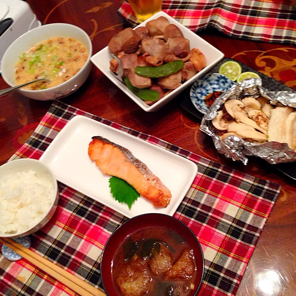 今日の晩御飯(๑´ڡ`๑)
焼き松茸❤️|ちゃたままさん