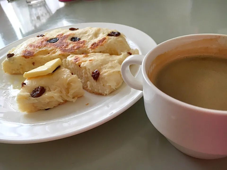 久々作った米粉パンとカフェモカ。
あーー、幸せ💓|MICOさん