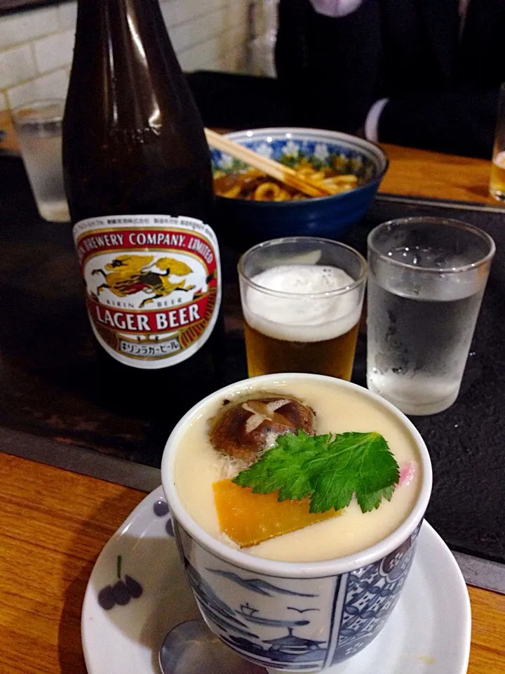 シメのラーメン、ならぬカレーうどん。ここの茶碗蒸しサイコーに旨い。|しらこさん