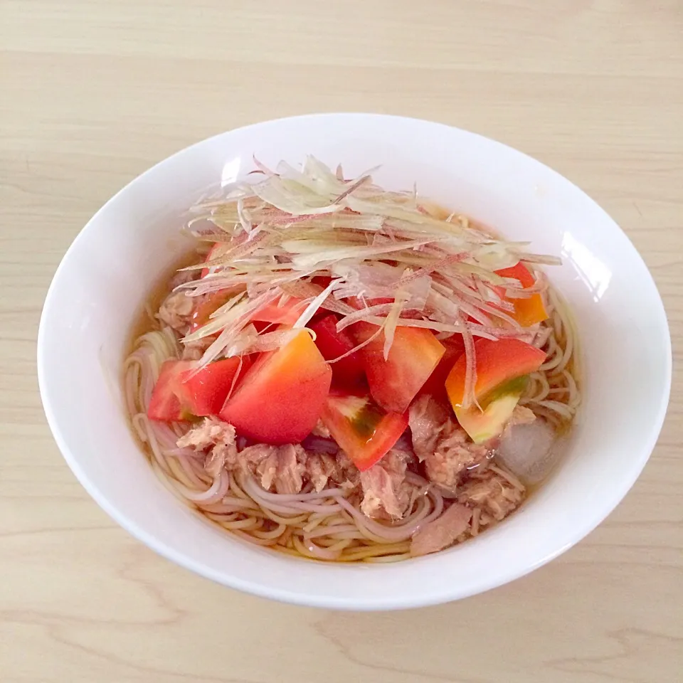 Snapdishの料理写真:ツナトマそうめん🍅|mikiさん