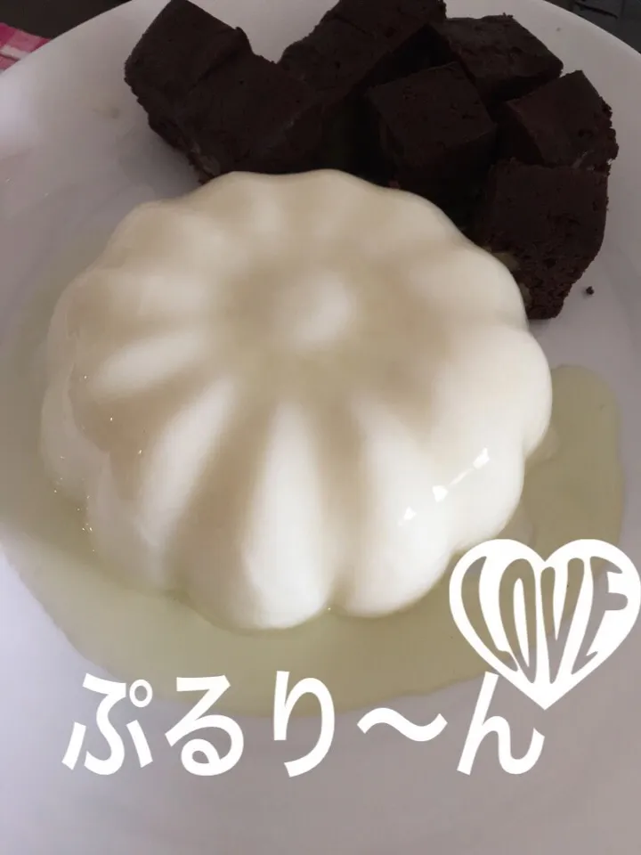 Snapdishの料理写真:さっぱりプルプル🌟🌟🌟
手土産カルピスありがとう❗️
ババロアになりました😊|よっちゃんさん