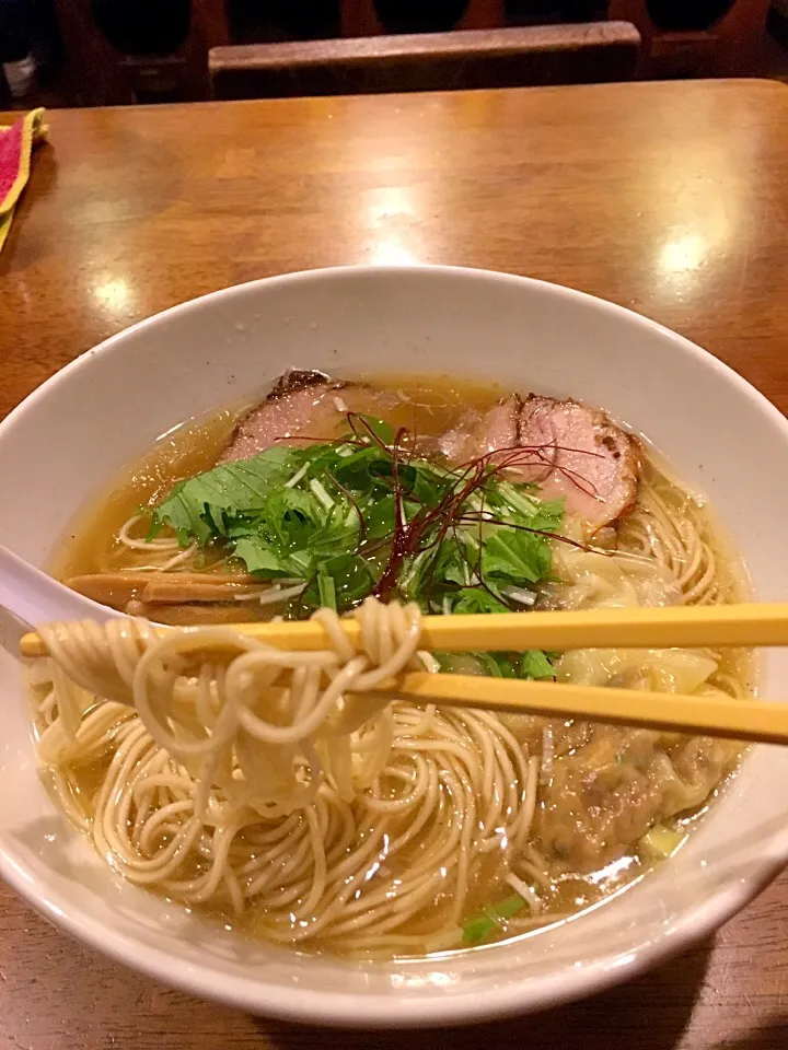 海老油の塩ワンタン麺|ようさん