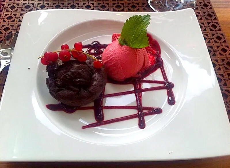 Lava cake with raspberry sorbet|Sevi Kovacsさん