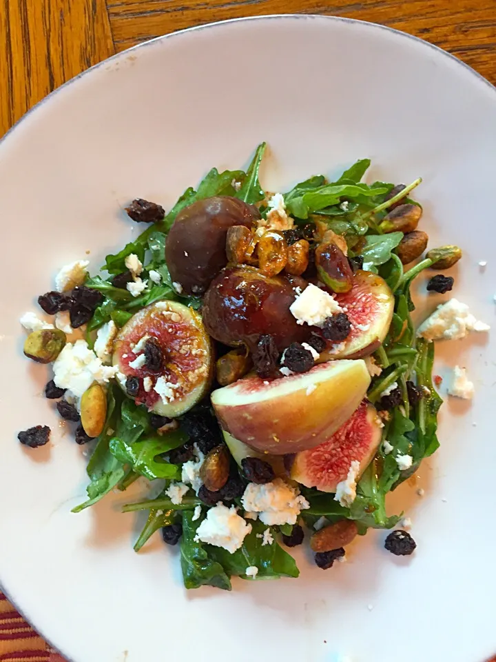 Snapdishの料理写真:fig salad|Matthew Cashenさん