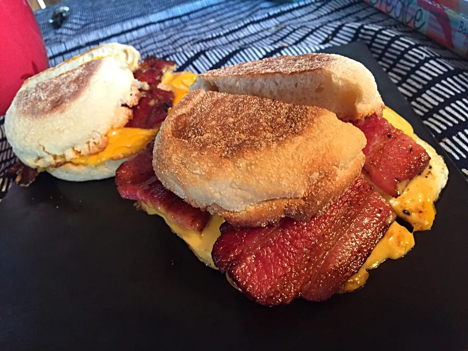 Bacon egg and cheese sandwich|Chris Shannonさん