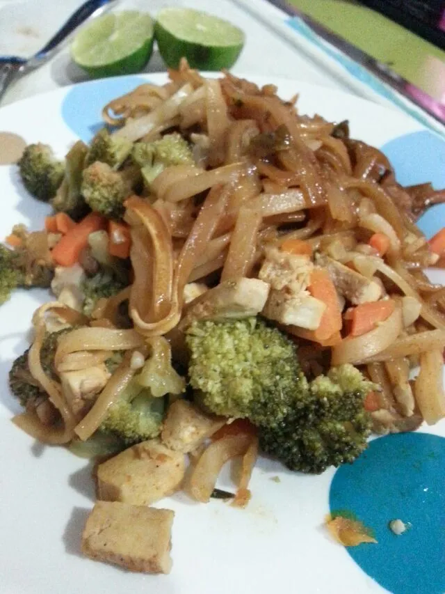 vegan pad Thai.|Polly Gelfusoさん