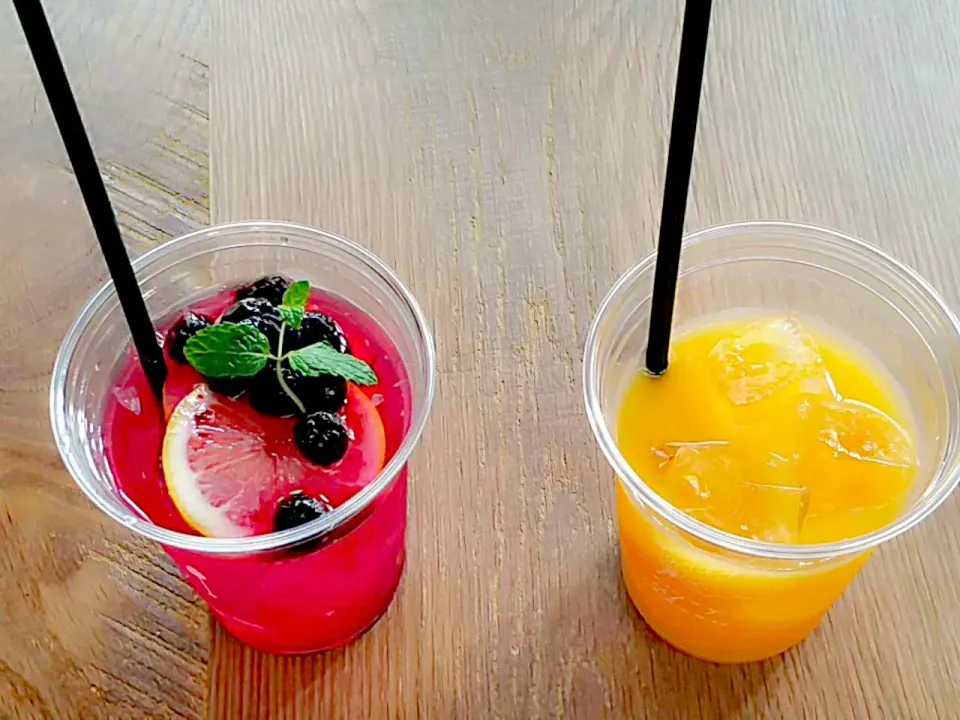 ブルーベリーレモネード&フレッシュオレンジジュース🍹
Blueberry lemonade & fresh orange #summertimespecialdrink # freshfruits # refreshments|nene_rozieさん