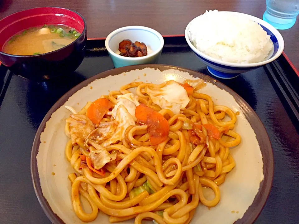 Snapdishの料理写真:味噌焼きうどん|ふくぷくさん