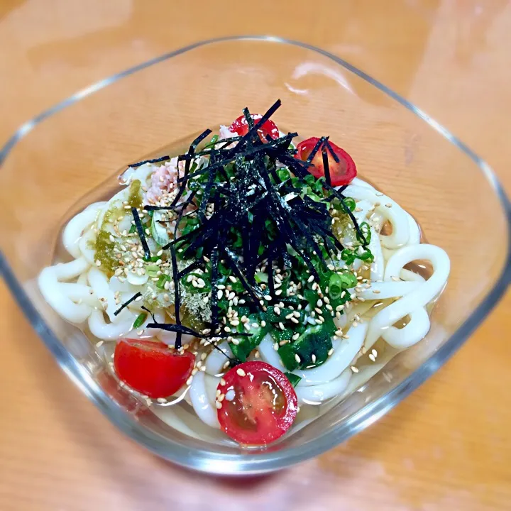 とろろ昆布とオクラの冷たいうどん|ともよさん