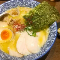 濃厚鶏白湯ラーメン全部のせ|モトサカさん