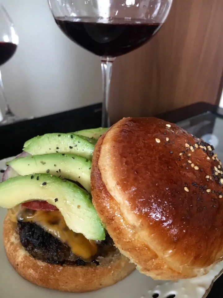 Za'atar spiced lamb burger with homemade whole grain brioche bun＊全粒粉ブリオッシュ ラムバーガー|Miboさん