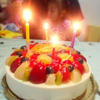 Snapdishの料理写真:フルーツチーズケーキ😊🎂
長男嫁の誕生日のお祝いです。 @みによん