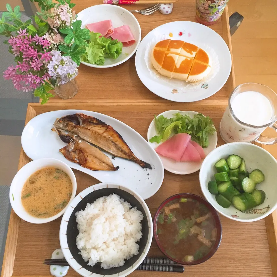 Snapdishの料理写真:9/19❤︎主人と娘の休日朝ごはん❤︎|Makinsさん