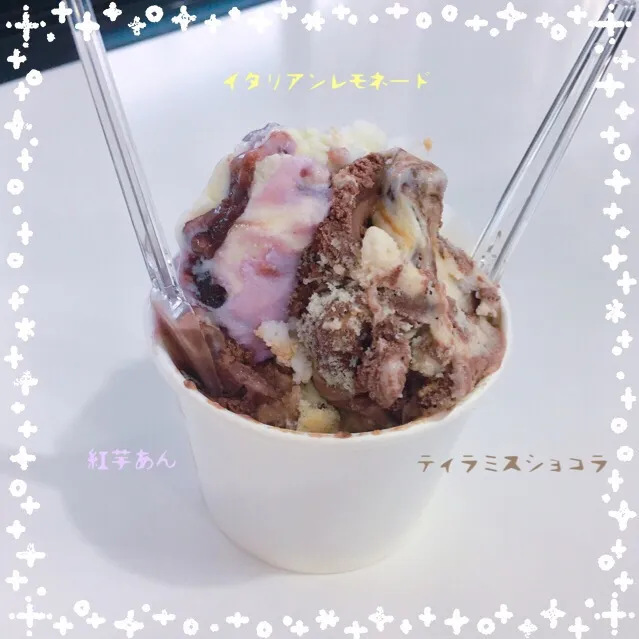 ロッシの3色ジェラート🍨💕|leeさん