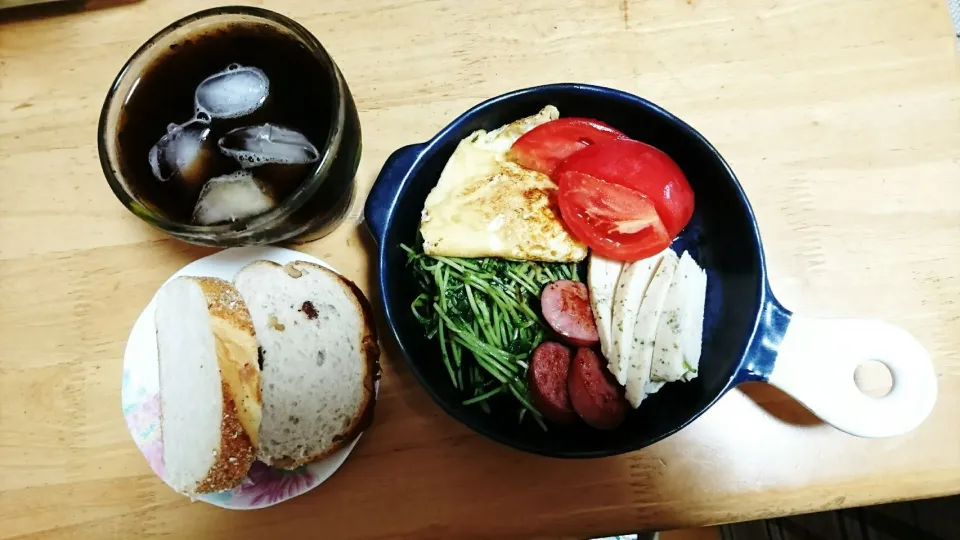 朝食です。|ヨンファちゃん。さん