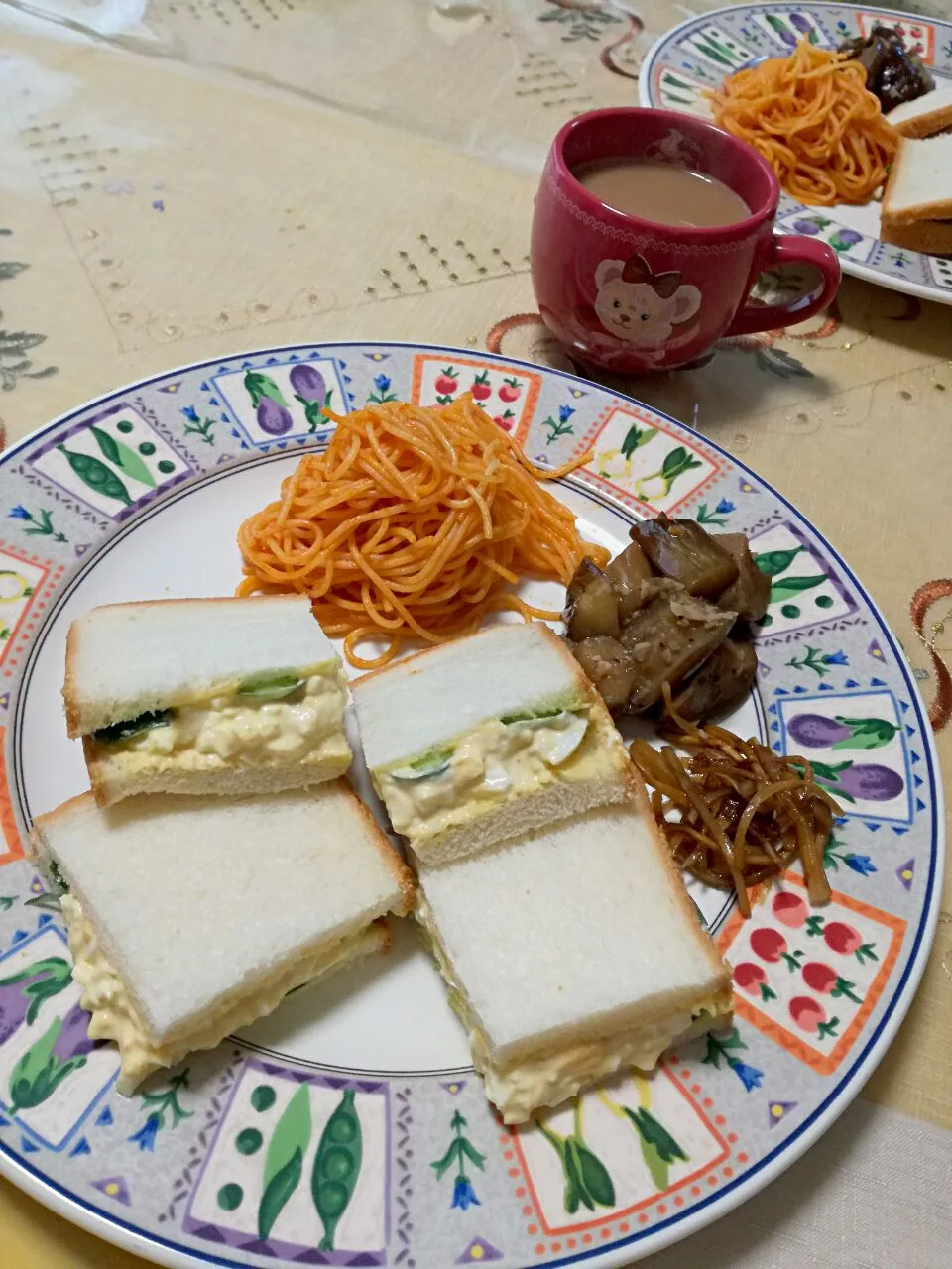 卵サンドでお昼ご飯|korinoさん