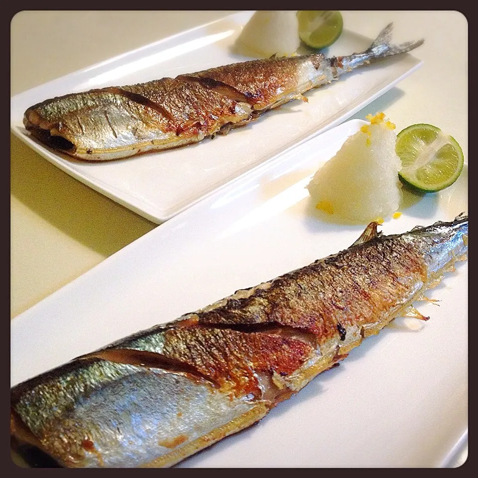 Snapdishの料理写真:サンマの塩焼き。Salt-grilled Pacific saury|toyamadaさん