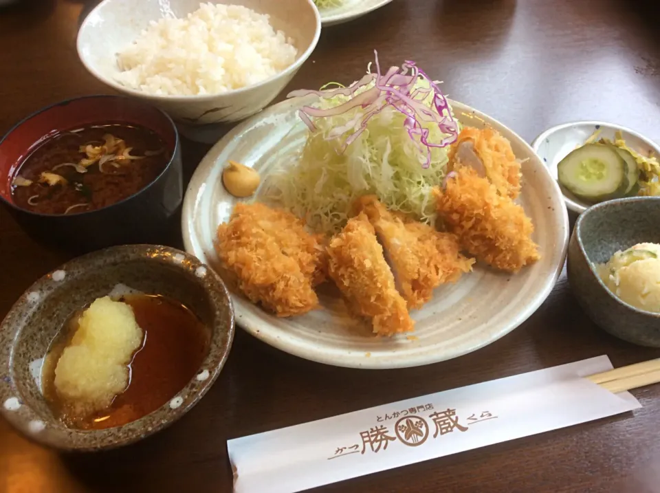 Snapdishの料理写真:あっしの友人のお店😻「とんかつ勝蔵」めっちゃ美味しかったっす🐷|アライさんさん