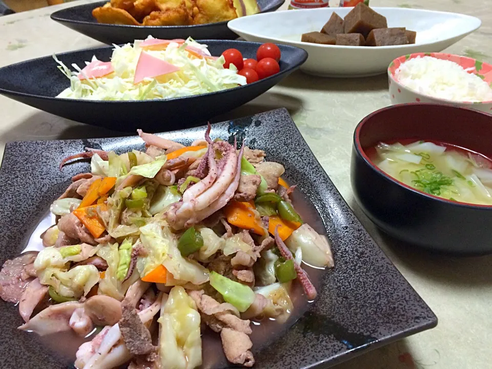 台風やから
買い物行けずあるもので野菜炒め💦|makoさん