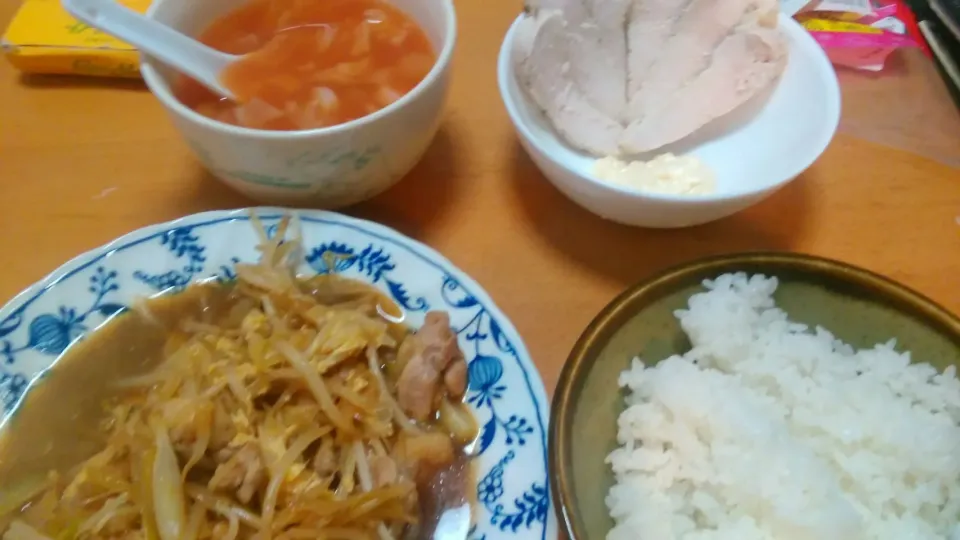 ご飯
卵とじ炒め
ミネストローネ
鶏ハム|ざきさん