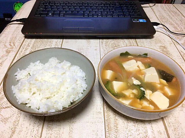 Snapdishの料理写真:今日の男飯(⌒-⌒; )寒いので急遽作った味噌汁♫|ひーちゃんさん