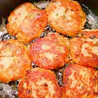 Salmon croquettes Cooked In Vegetable Oil|Sheila Harrisさん