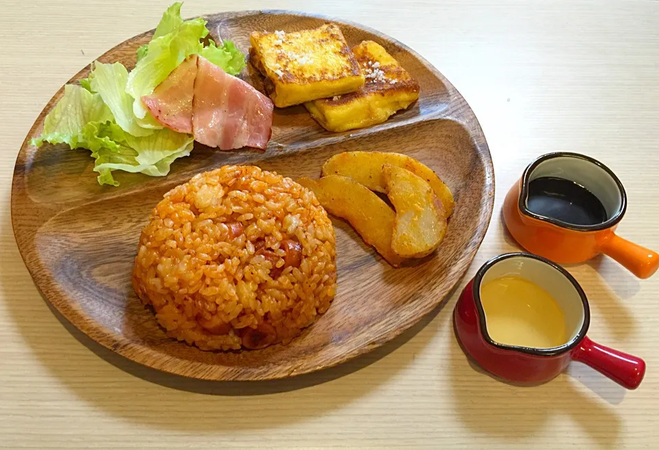 ウインナーライス
ポテト
サラダ
フレンチトースト
#ランチプレート#フレンチトースト食べたあい♡|mamiさん