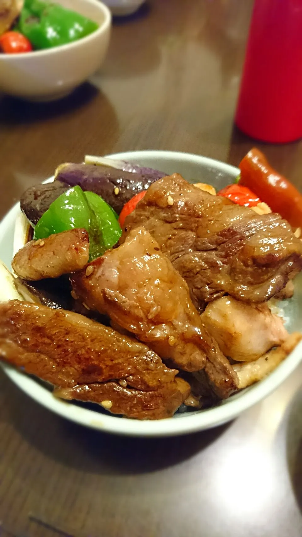 Snapdishの料理写真:BBQの残り食材で丼|akeaさん