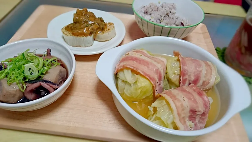 ロールキャベツ、イカと里芋の煮物、ネギ味噌大根ステーキ|おむすびさん