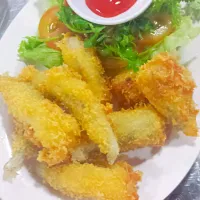 Bombay Duck deep fried with powder. It taste very good and crispy. #Vietnamese food.|Vũ Dị Nhânさん