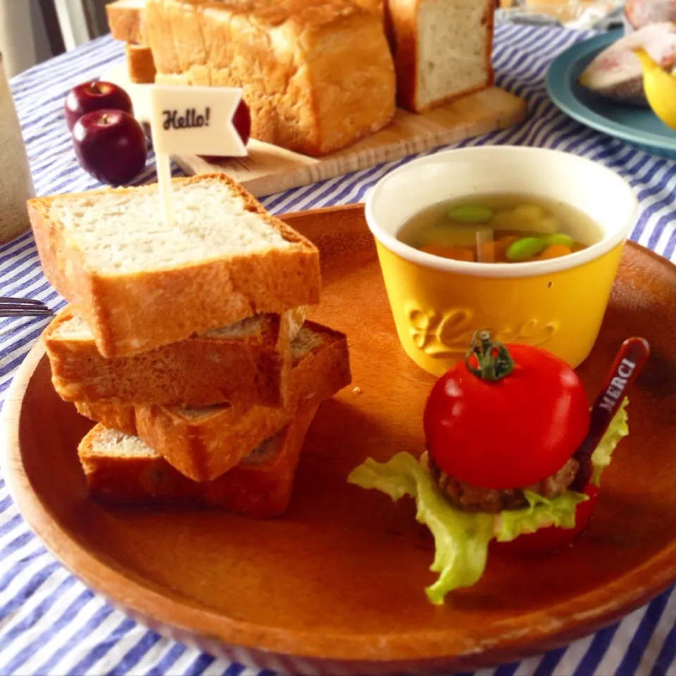 ミニ食パンの朝ごはん|なほさん