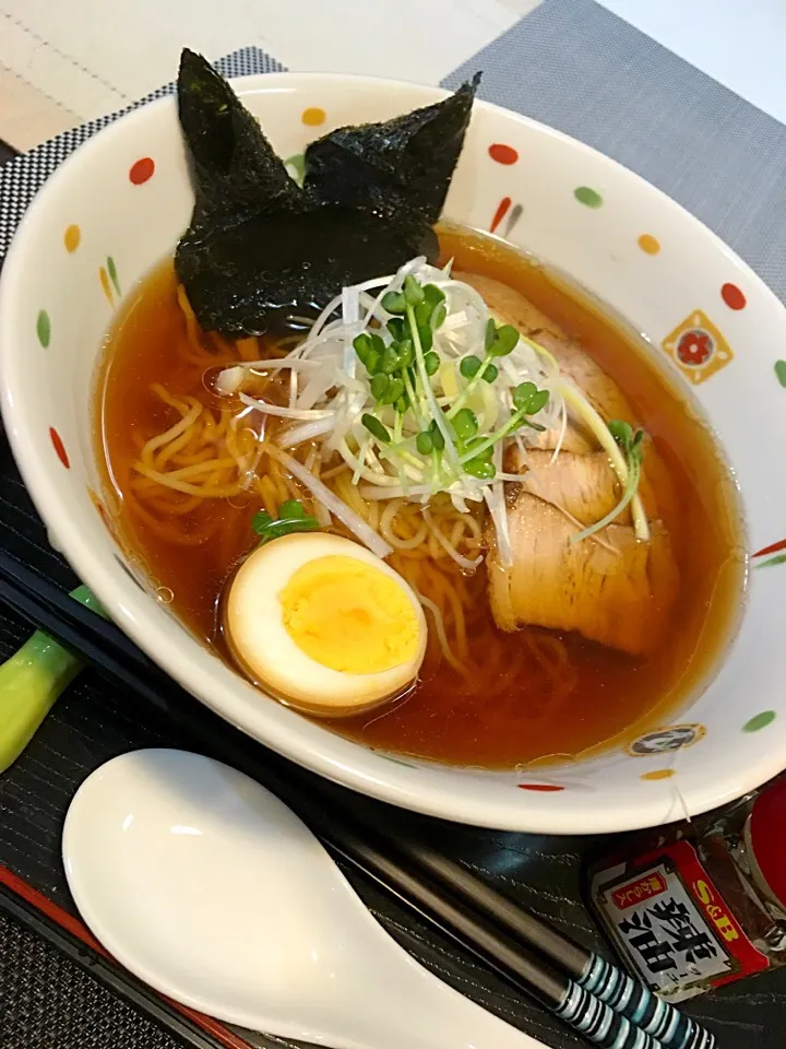 Snapdishの料理写真:自家製焼き豚でラーメン|kiyoさん