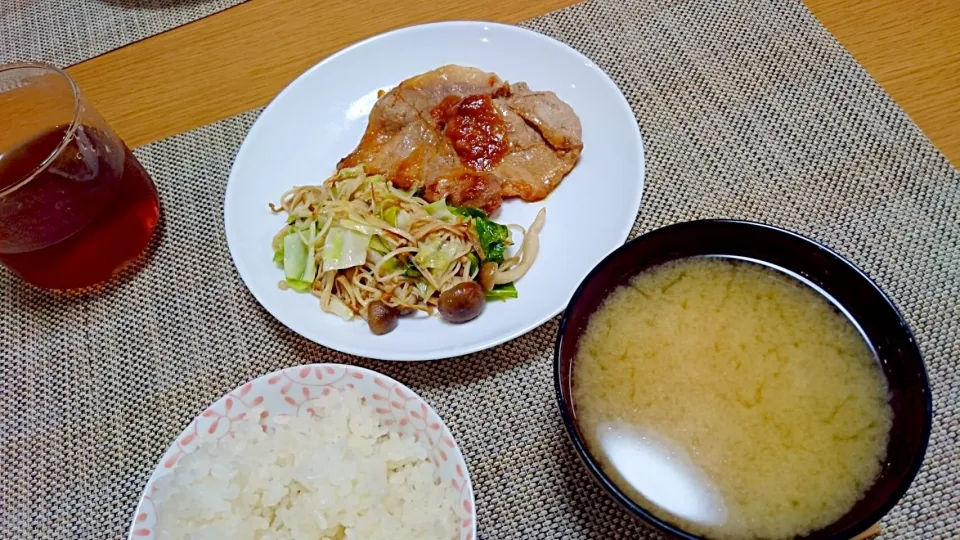 Snapdishの料理写真:豚ロースの味噌漬け焼き|meさん