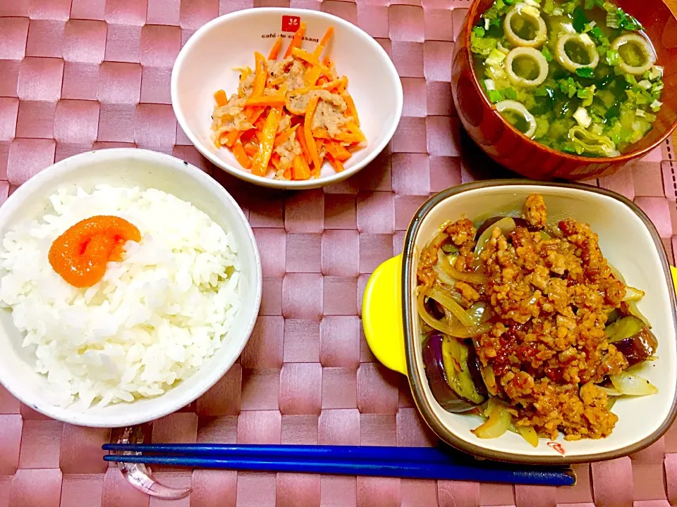 8.14夜ごはん
味噌肉そぼろにはまる！簡単美味しい💕|ななえどんさん