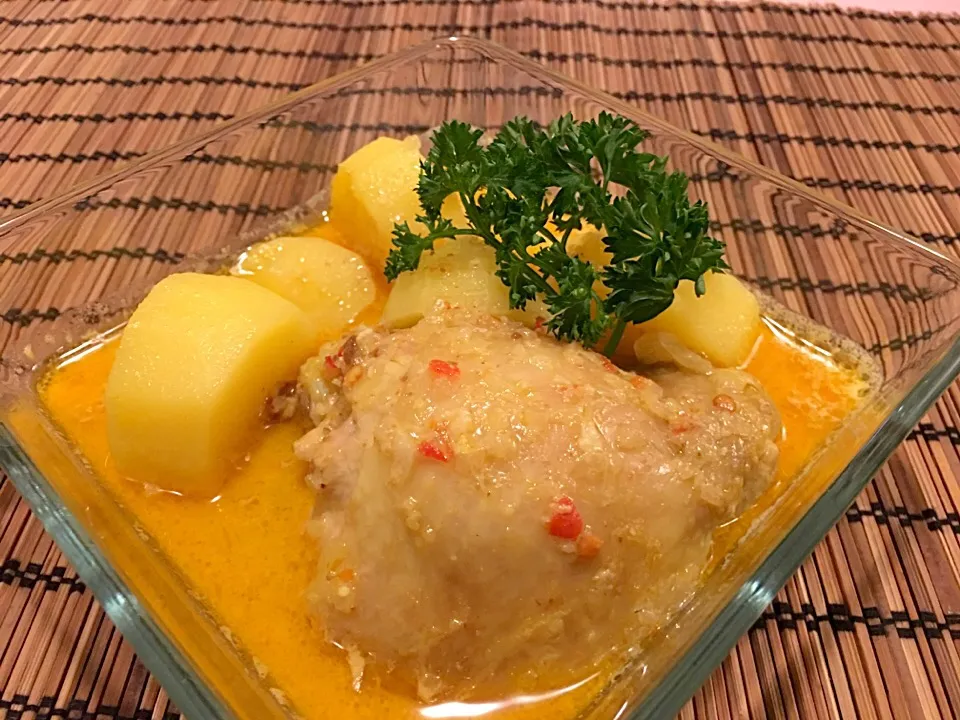 Indonesian chicken and potato curry ❣️❣️|frankenweenniさん