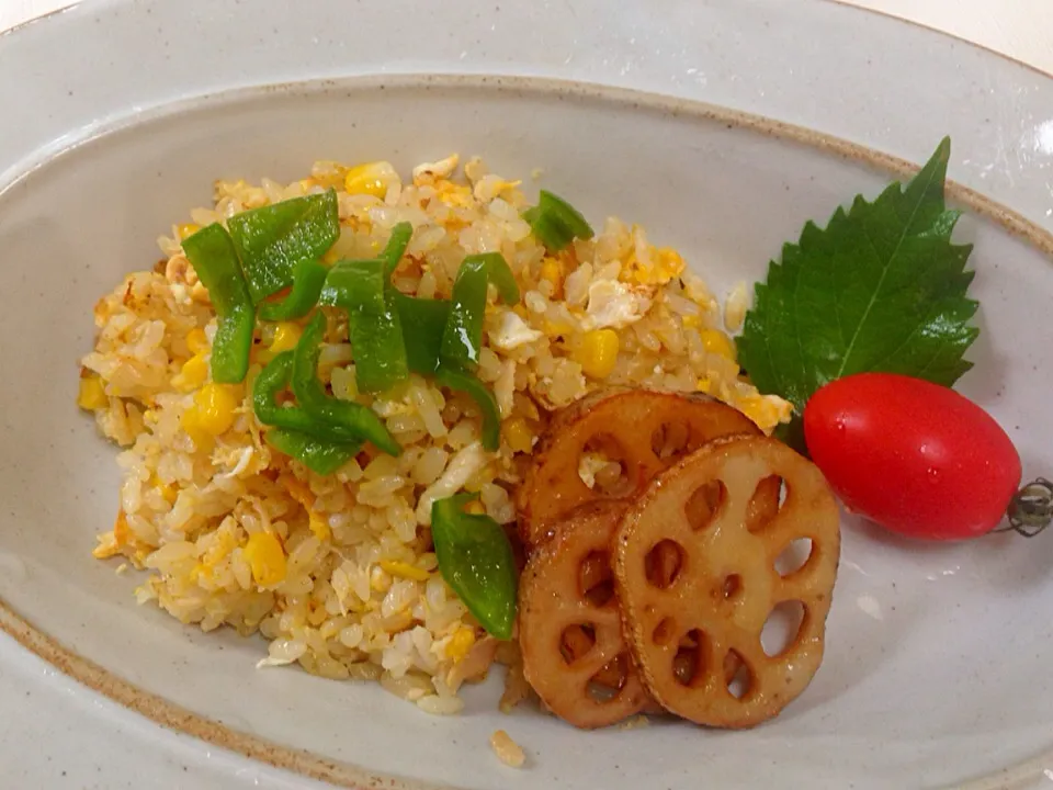 トウモロコシごはんとツナ、卵のカレー炒飯|プリュパリスさん