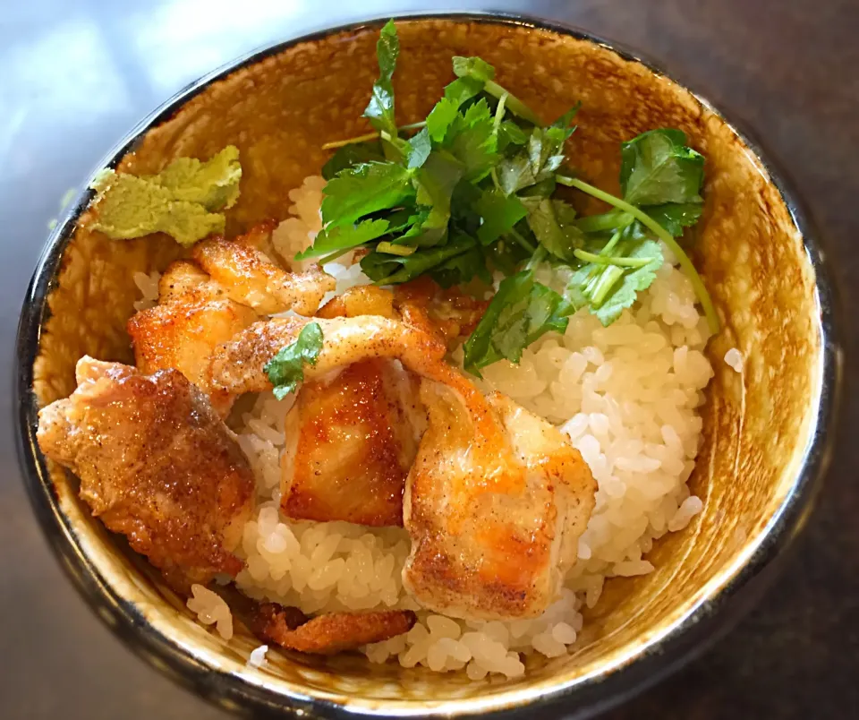 地鶏の塩焼丼|toshi,I🍴さん