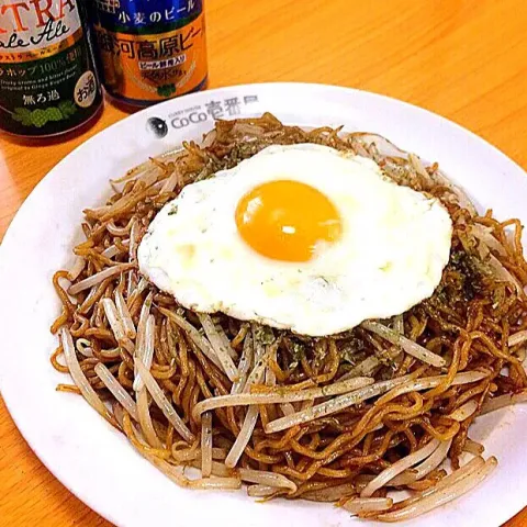 「小麦のビール缶／エクストラペールエール缶 セット」を使ってみたSnapdishの料理・レシピ写真:日田焼きそば 又は両面焼きそば あぺたいと風 ココイチ皿使用