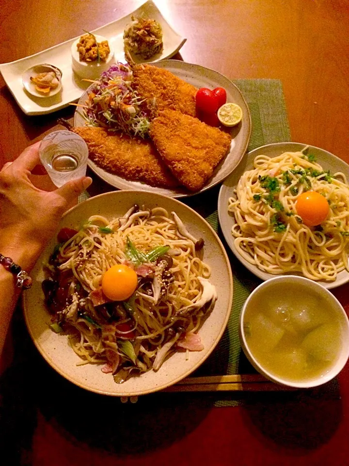 Snapdishの料理写真:Today's Dinner🍴前菜･ﾊﾟｽﾀ2種<ﾍﾞｰｺﾝと茸のお月見･和風豆乳ｶﾙﾎﾞﾅｰﾗ>･鯵&秋刀魚ﾌﾗｲ･冬瓜とｵｸﾗの淡雪お吸い物|🌈Ami🍻さん