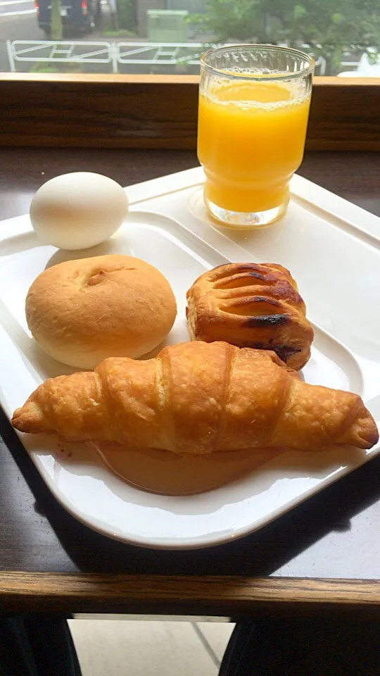 パン朝食   味付けたまご付|るみおんさん