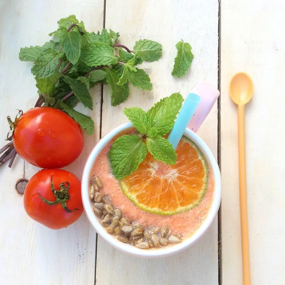 Orange Tomato and Carrot Smoothie|happyhungryhoursさん