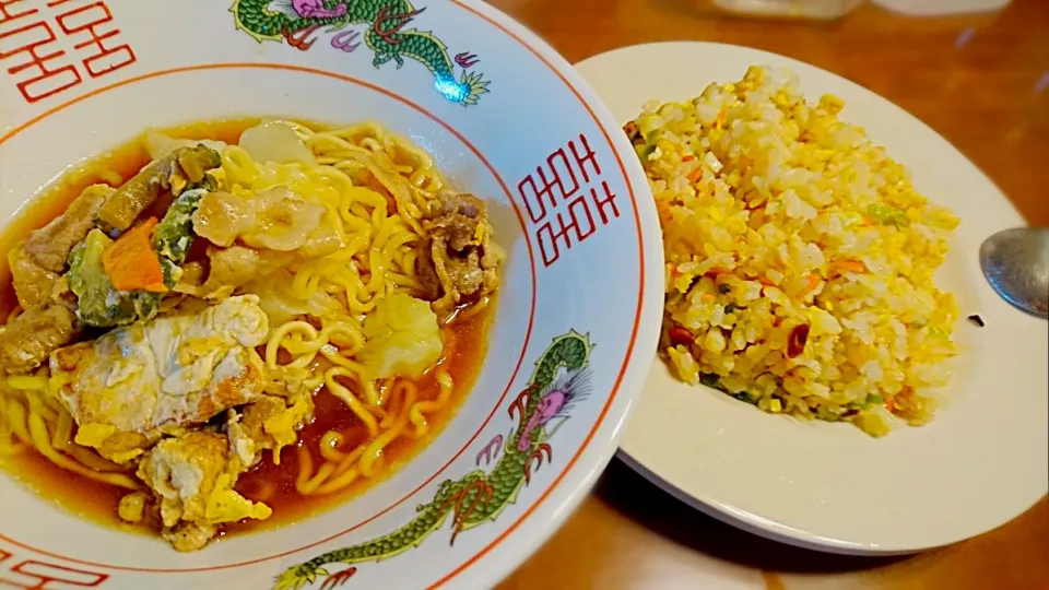 #インスタントラーメン #炒めご飯/チャーハン|あきおぐさん