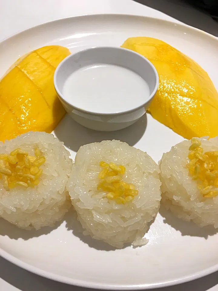 Mango Sticky Rice|Paras Chungwatanaさん